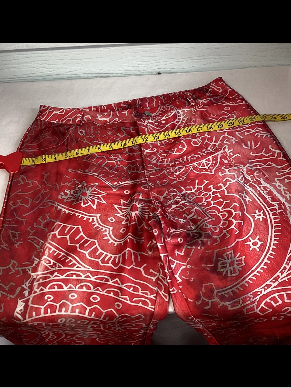 Red Paisley Wide-Leg Jeans.60 - Picture 5 of 6